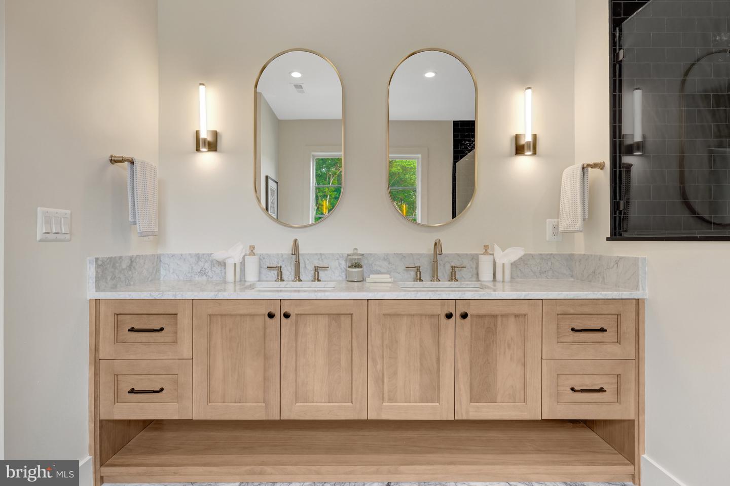 1740 ATOGA AVE, MCLEAN, Virginia 22101, 7 Bedrooms Bedrooms, 16 Rooms Rooms,7 BathroomsBathrooms,Residential,For sale,1740 ATOGA AVE,VAFX2260232 MLS # VAFX2260232