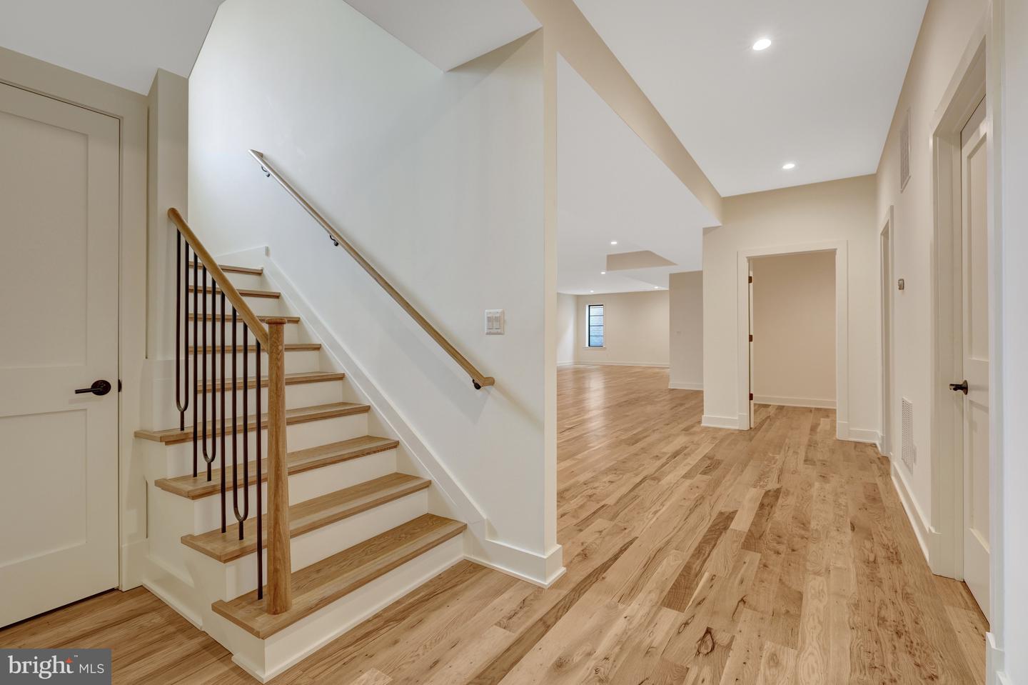 1740 ATOGA AVE, MCLEAN, Virginia 22101, 7 Bedrooms Bedrooms, 16 Rooms Rooms,7 BathroomsBathrooms,Residential,For sale,1740 ATOGA AVE,VAFX2260232 MLS # VAFX2260232