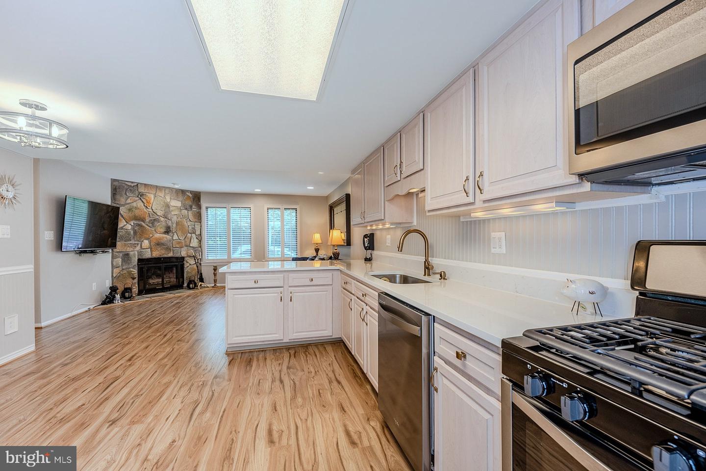 5755 WATERS EDGE LANDING LN, BURKE, Virginia 22015, 4 Bedrooms Bedrooms, ,3 BathroomsBathrooms,Residential,For sale,5755 WATERS EDGE LANDING LN,VAFX2260236 MLS # VAFX2260236