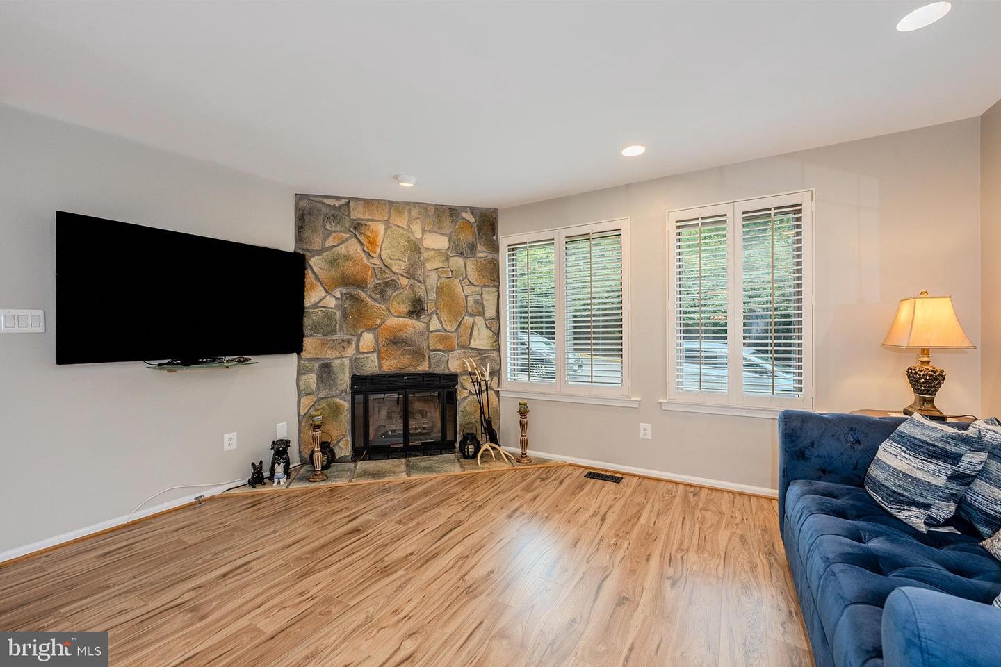 5755 WATERS EDGE LANDING LN, BURKE, Virginia 22015, 4 Bedrooms Bedrooms, ,3 BathroomsBathrooms,Residential,For sale,5755 WATERS EDGE LANDING LN,VAFX2260236 MLS # VAFX2260236
