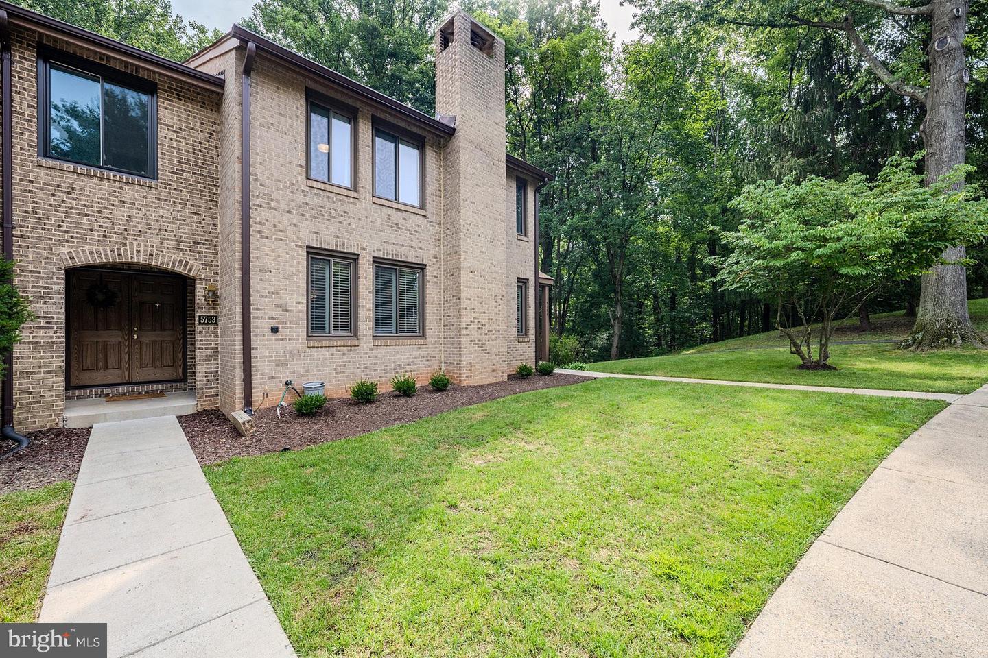 5755 WATERS EDGE LANDING LN, BURKE, Virginia 22015, 4 Bedrooms Bedrooms, ,3 BathroomsBathrooms,Residential,For sale,5755 WATERS EDGE LANDING LN,VAFX2260236 MLS # VAFX2260236