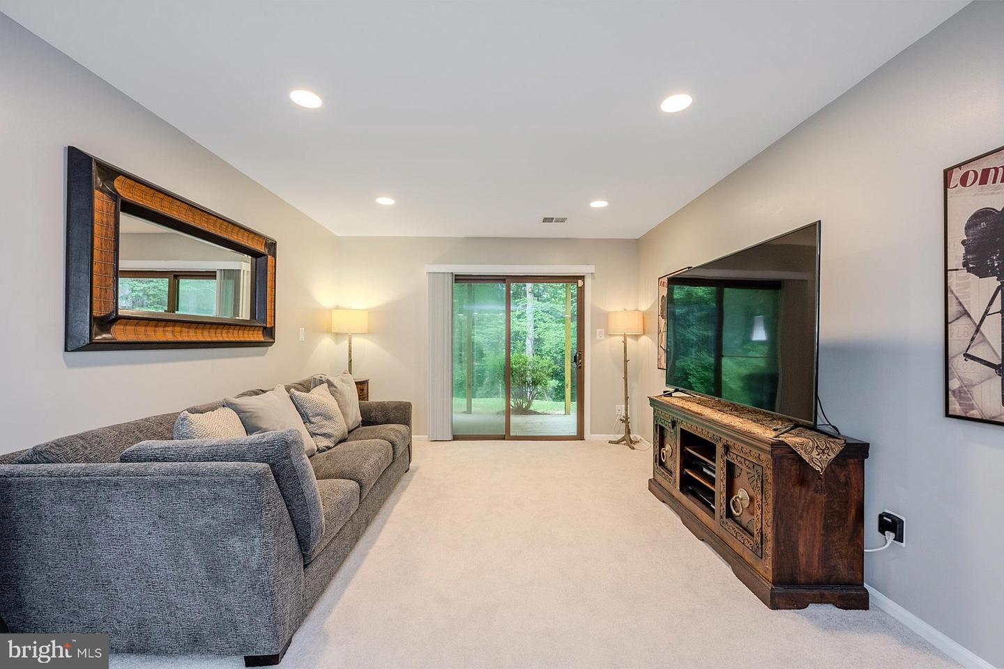 5755 WATERS EDGE LANDING LN, BURKE, Virginia 22015, 4 Bedrooms Bedrooms, ,3 BathroomsBathrooms,Residential,For sale,5755 WATERS EDGE LANDING LN,VAFX2260236 MLS # VAFX2260236
