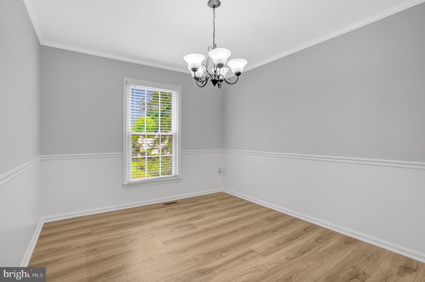 8298 LINDSIDE WAY, SPRINGFIELD, Virginia 22153, 4 Bedrooms Bedrooms, ,3 BathroomsBathrooms,Residential,For sale,8298 LINDSIDE WAY,VAFX2260238 MLS # VAFX2260238
