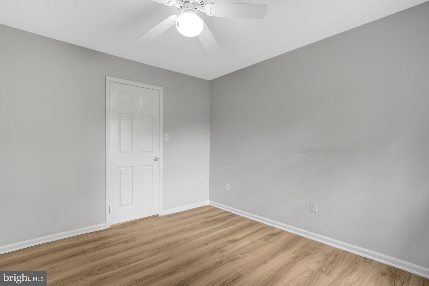 8298 LINDSIDE WAY, SPRINGFIELD, Virginia 22153, 4 Bedrooms Bedrooms, ,3 BathroomsBathrooms,Residential,For sale,8298 LINDSIDE WAY,VAFX2260238 MLS # VAFX2260238