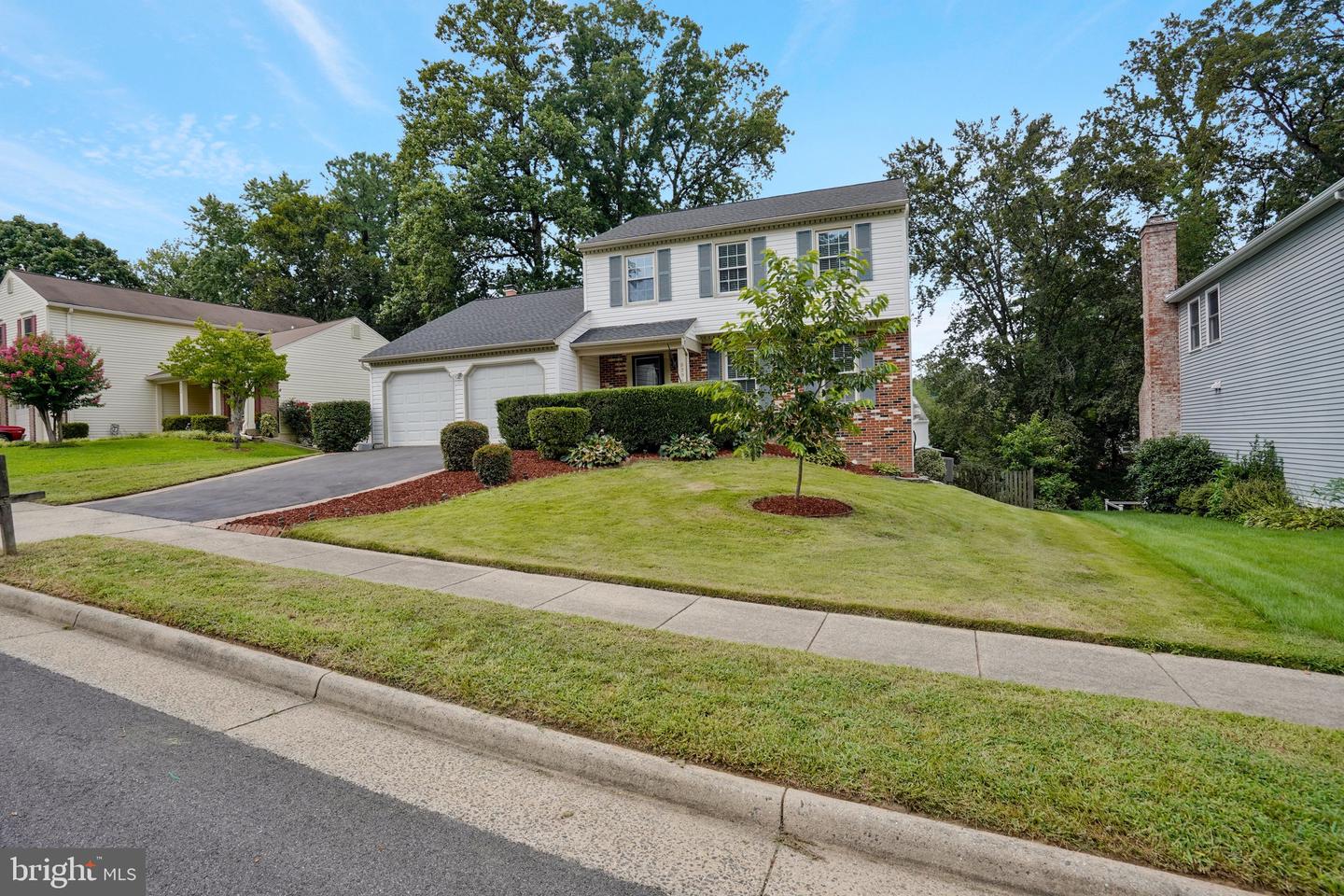 8298 LINDSIDE WAY, SPRINGFIELD, Virginia 22153, 4 Bedrooms Bedrooms, ,3 BathroomsBathrooms,Residential,For sale,8298 LINDSIDE WAY,VAFX2260238 MLS # VAFX2260238