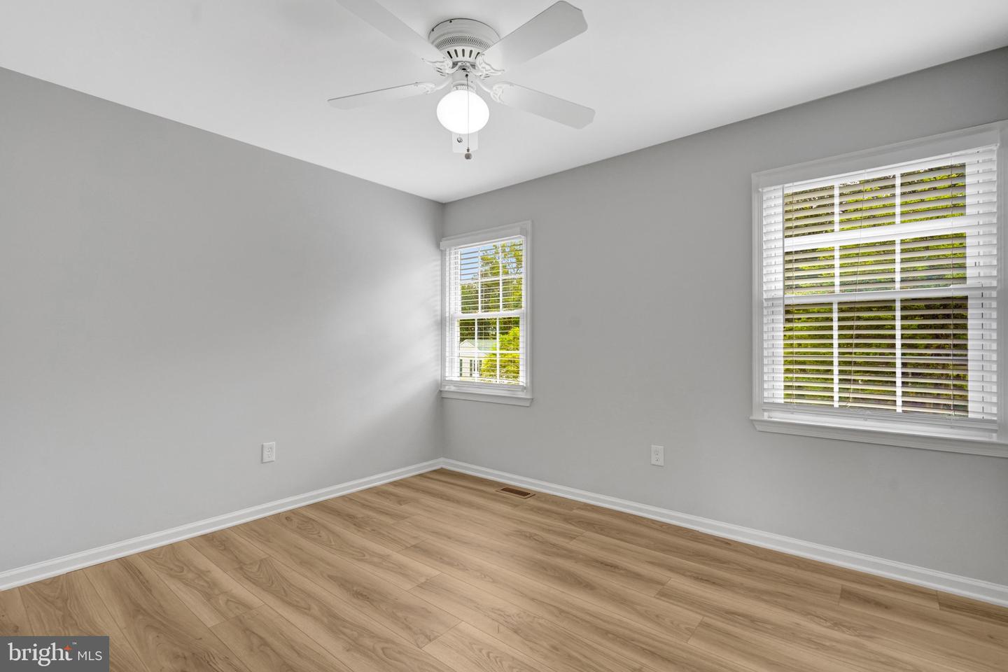 8298 LINDSIDE WAY, SPRINGFIELD, Virginia 22153, 4 Bedrooms Bedrooms, ,3 BathroomsBathrooms,Residential,For sale,8298 LINDSIDE WAY,VAFX2260238 MLS # VAFX2260238