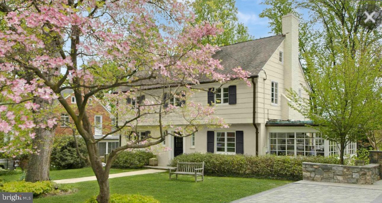 4320 LORCOM LN, ARLINGTON, Virginia 22207, 4 Bedrooms Bedrooms, ,2 BathroomsBathrooms,Residential,For sale,4320 LORCOM LN,VAAR2062084 MLS # VAAR2062084