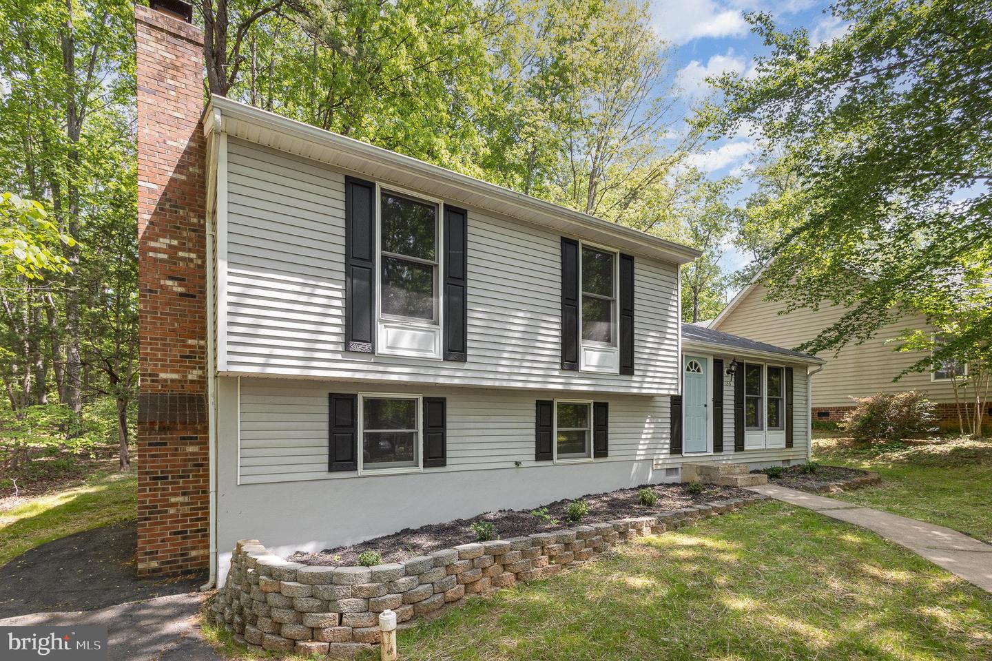 125 CUMBERLAND CIR, LOCUST GROVE, Virginia 22508, 3 Bedrooms Bedrooms, ,2 BathroomsBathrooms,Residential,For sale,125 CUMBERLAND CIR,VAOR2010436 MLS # VAOR2010436