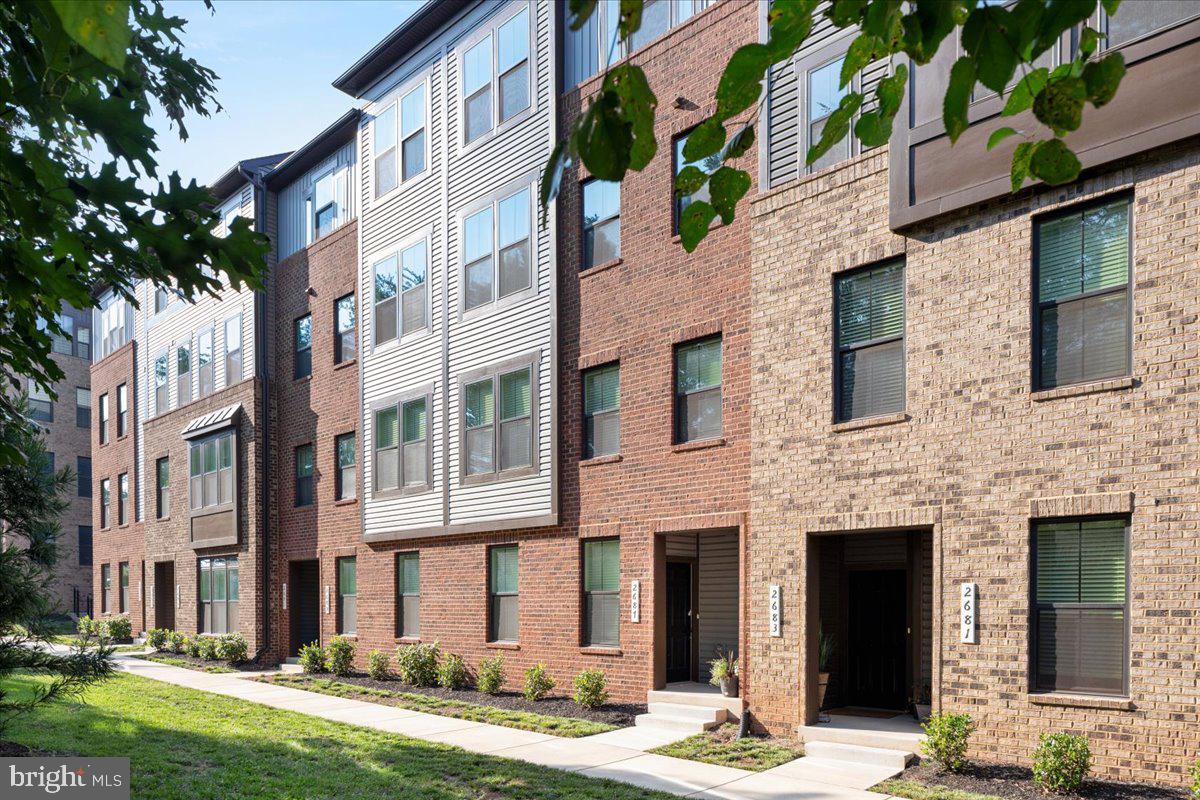 2685 VELOCITY RD #47F, HERNDON, Virginia 20171, 3 Bedrooms Bedrooms, 11 Rooms Rooms,2 BathroomsBathrooms,Residential,For sale,2685 VELOCITY RD #47F,VAFX2260302 MLS # VAFX2260302