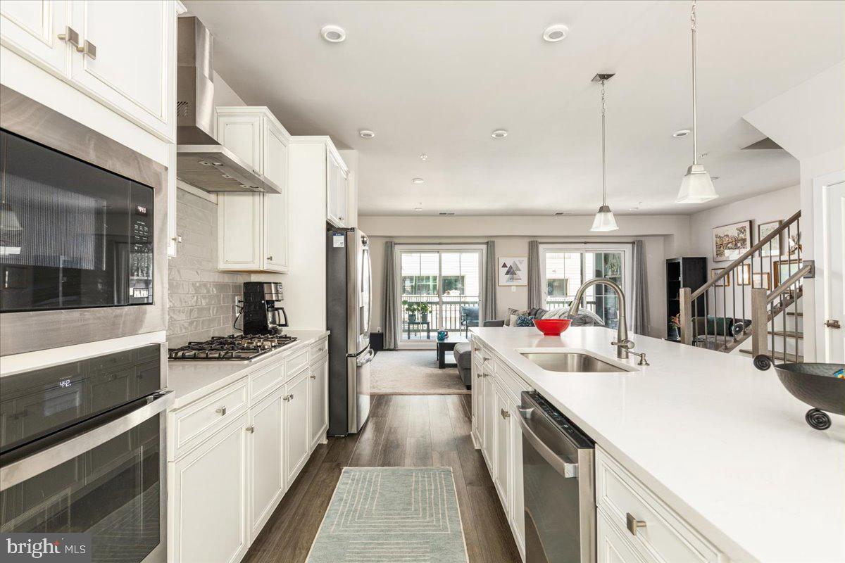 2685 VELOCITY RD #47F, HERNDON, Virginia 20171, 3 Bedrooms Bedrooms, 11 Rooms Rooms,2 BathroomsBathrooms,Residential,For sale,2685 VELOCITY RD #47F,VAFX2260302 MLS # VAFX2260302
