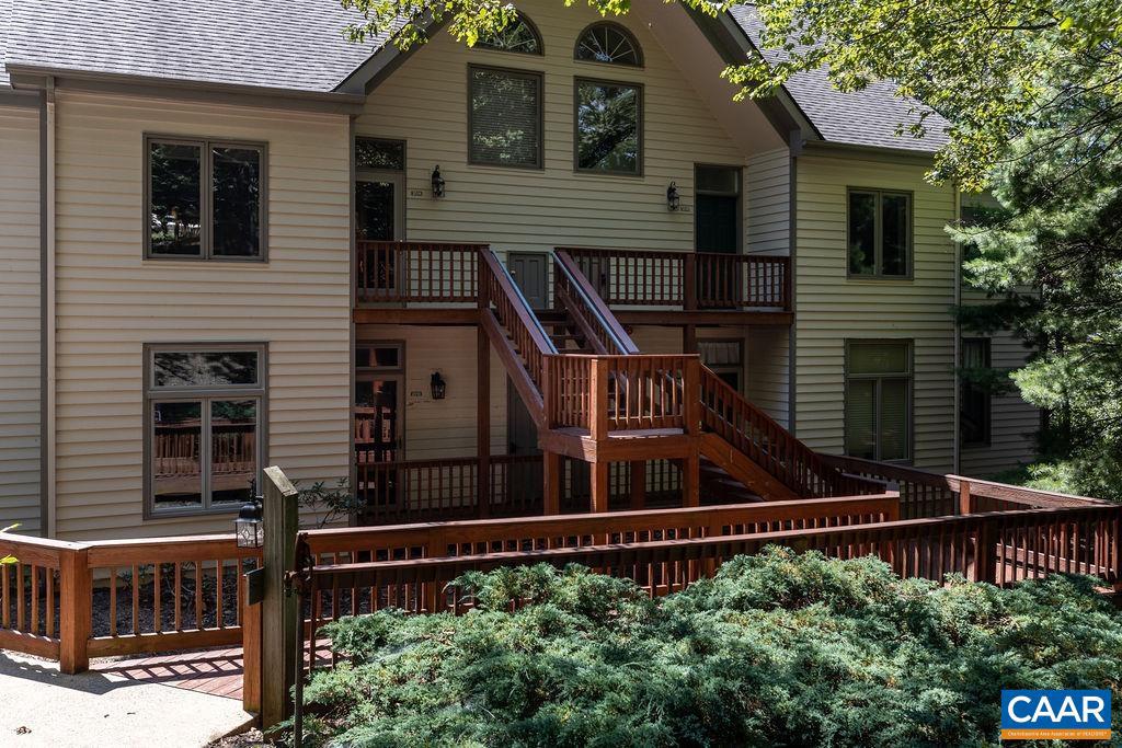 2013 STONE RIDGE WOODS CONDOS, WINTERGREEN RESORT, Virginia 22967, 2 Bedrooms Bedrooms, ,2 BathroomsBathrooms,Residential,For sale,2013 STONE RIDGE WOODS CONDOS,667659 MLS # 667659