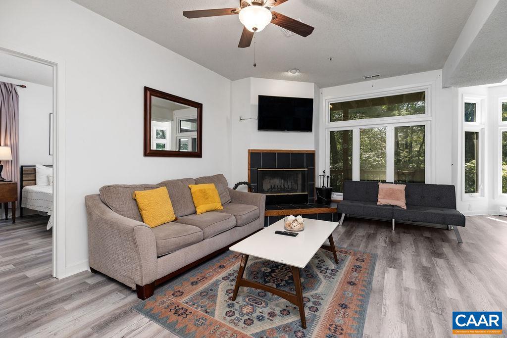 2013 STONE RIDGE WOODS CONDOS, WINTERGREEN RESORT, Virginia 22967, 2 Bedrooms Bedrooms, ,2 BathroomsBathrooms,Residential,For sale,2013 STONE RIDGE WOODS CONDOS,667659 MLS # 667659