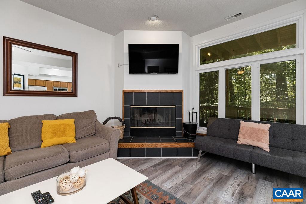 2013 STONE RIDGE WOODS CONDOS, WINTERGREEN RESORT, Virginia 22967, 2 Bedrooms Bedrooms, ,2 BathroomsBathrooms,Residential,For sale,2013 STONE RIDGE WOODS CONDOS,667659 MLS # 667659