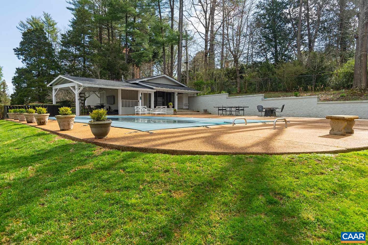 33 CANTERBURY RD, CHARLOTTESVILLE, Virginia 22901, 4 Bedrooms Bedrooms, ,3 BathroomsBathrooms,Residential,For sale,33 CANTERBURY RD,667664 MLS # 667664