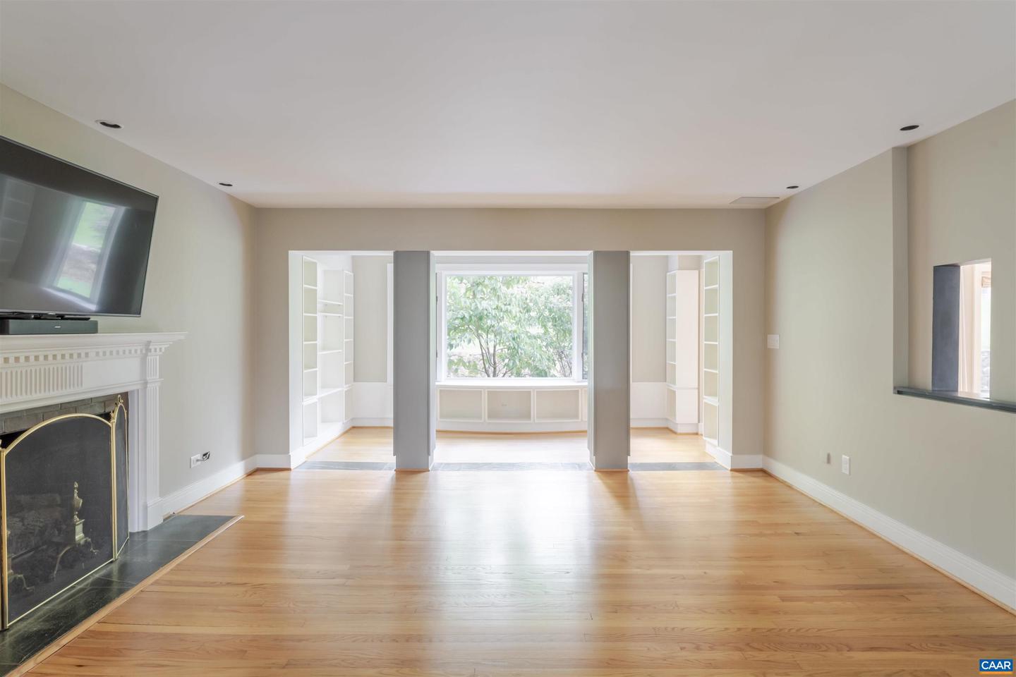 33 CANTERBURY RD, CHARLOTTESVILLE, Virginia 22901, 4 Bedrooms Bedrooms, ,3 BathroomsBathrooms,Residential,For sale,33 CANTERBURY RD,667664 MLS # 667664