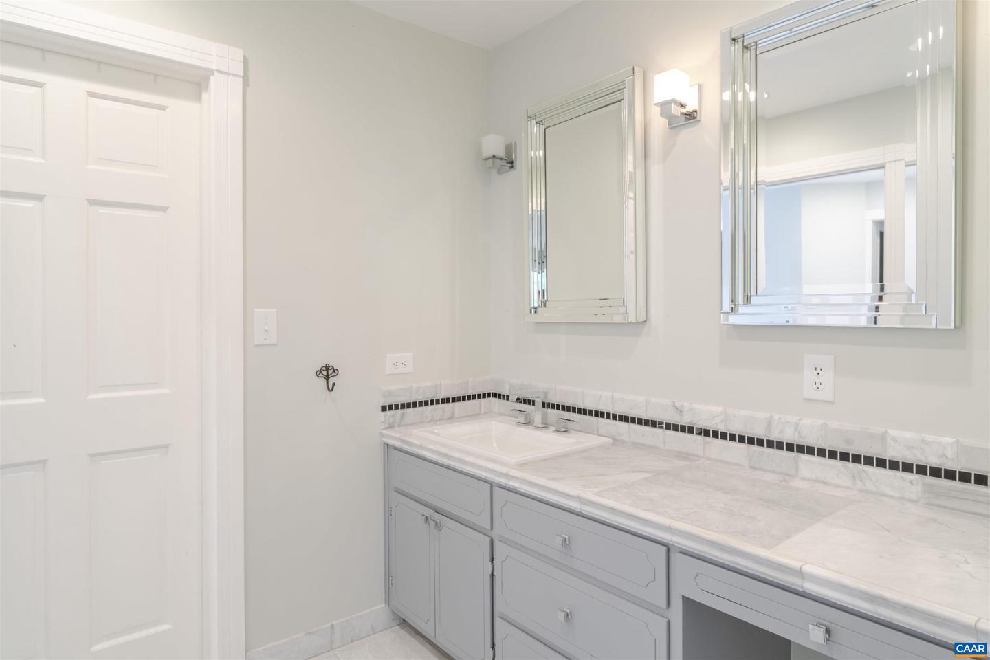 33 CANTERBURY RD, CHARLOTTESVILLE, Virginia 22901, 4 Bedrooms Bedrooms, ,3 BathroomsBathrooms,Residential,For sale,33 CANTERBURY RD,667664 MLS # 667664
