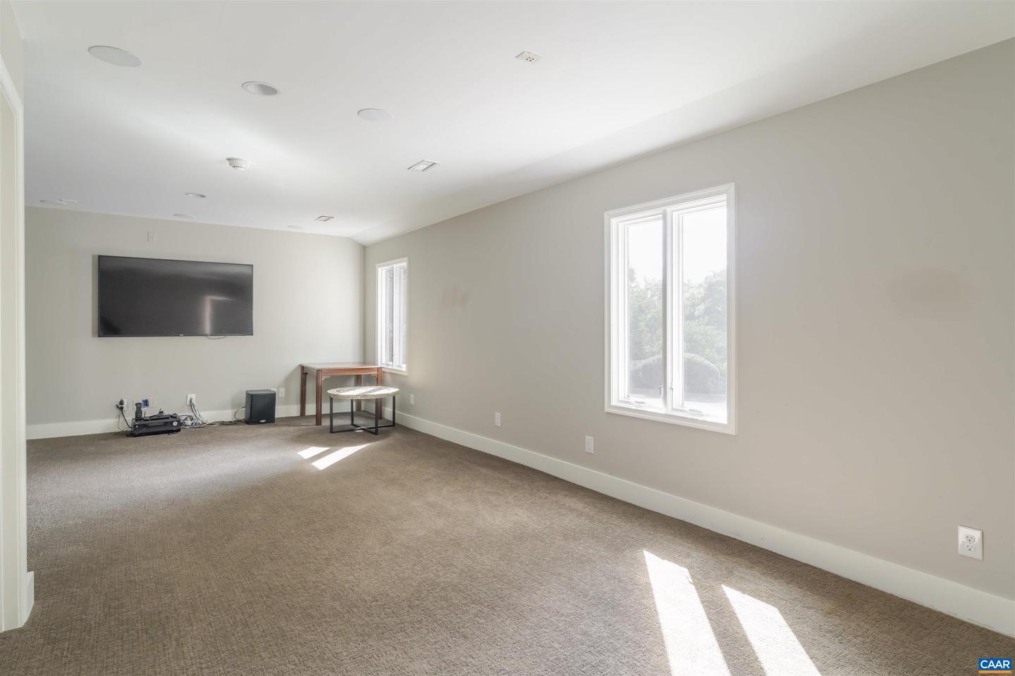 33 CANTERBURY RD, CHARLOTTESVILLE, Virginia 22901, 4 Bedrooms Bedrooms, ,3 BathroomsBathrooms,Residential,For sale,33 CANTERBURY RD,667664 MLS # 667664
