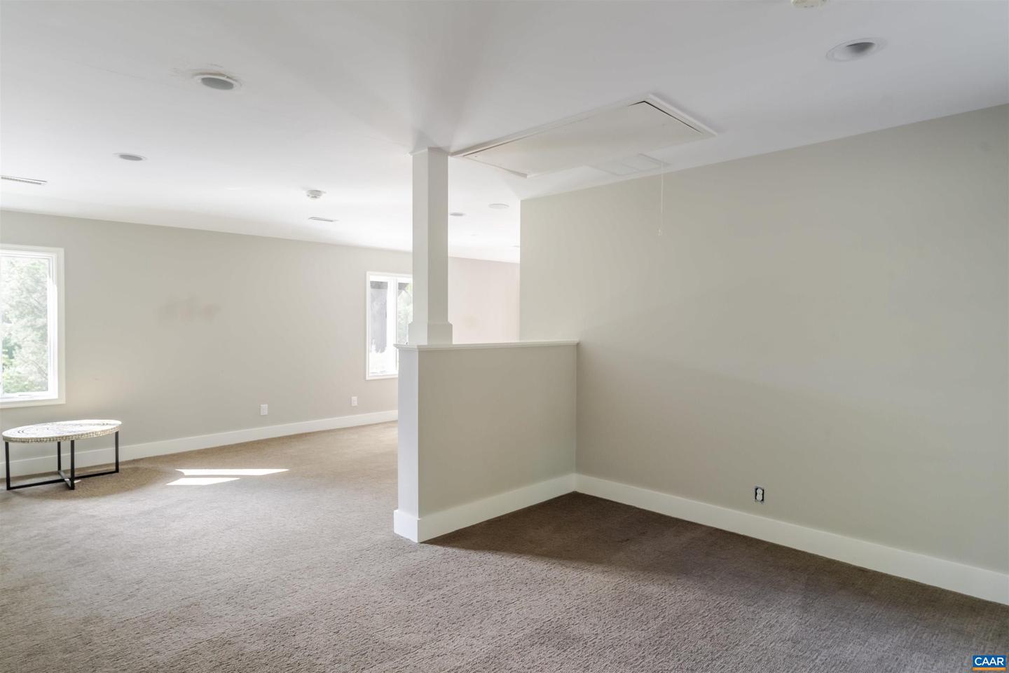 33 CANTERBURY RD, CHARLOTTESVILLE, Virginia 22901, 4 Bedrooms Bedrooms, ,3 BathroomsBathrooms,Residential,For sale,33 CANTERBURY RD,667664 MLS # 667664
