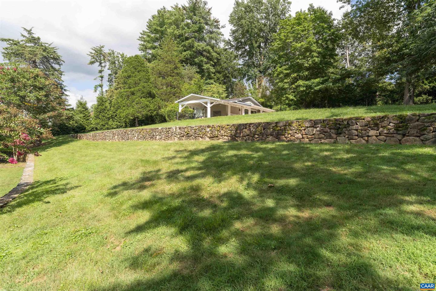 33 CANTERBURY RD, CHARLOTTESVILLE, Virginia 22901, 4 Bedrooms Bedrooms, ,3 BathroomsBathrooms,Residential,For sale,33 CANTERBURY RD,667664 MLS # 667664