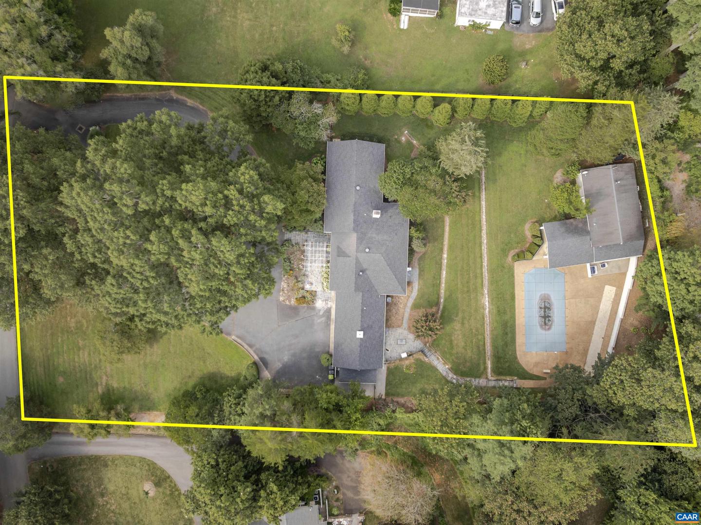 33 CANTERBURY RD, CHARLOTTESVILLE, Virginia 22901, 4 Bedrooms Bedrooms, ,3 BathroomsBathrooms,Residential,For sale,33 CANTERBURY RD,667664 MLS # 667664