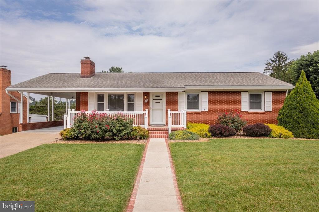 1019 ROCKINGHAM DR, HARRISONBURG, Virginia 22802, 3 Bedrooms Bedrooms, ,1 BathroomBathrooms,Residential,For sale,1019 ROCKINGHAM DR,VAHC2000458 MLS # VAHC2000458