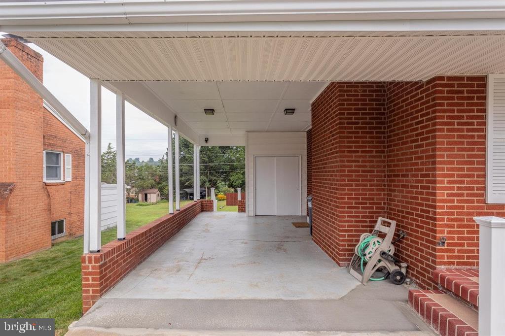 1019 ROCKINGHAM DR, HARRISONBURG, Virginia 22802, 3 Bedrooms Bedrooms, ,1 BathroomBathrooms,Residential,For sale,1019 ROCKINGHAM DR,VAHC2000458 MLS # VAHC2000458
