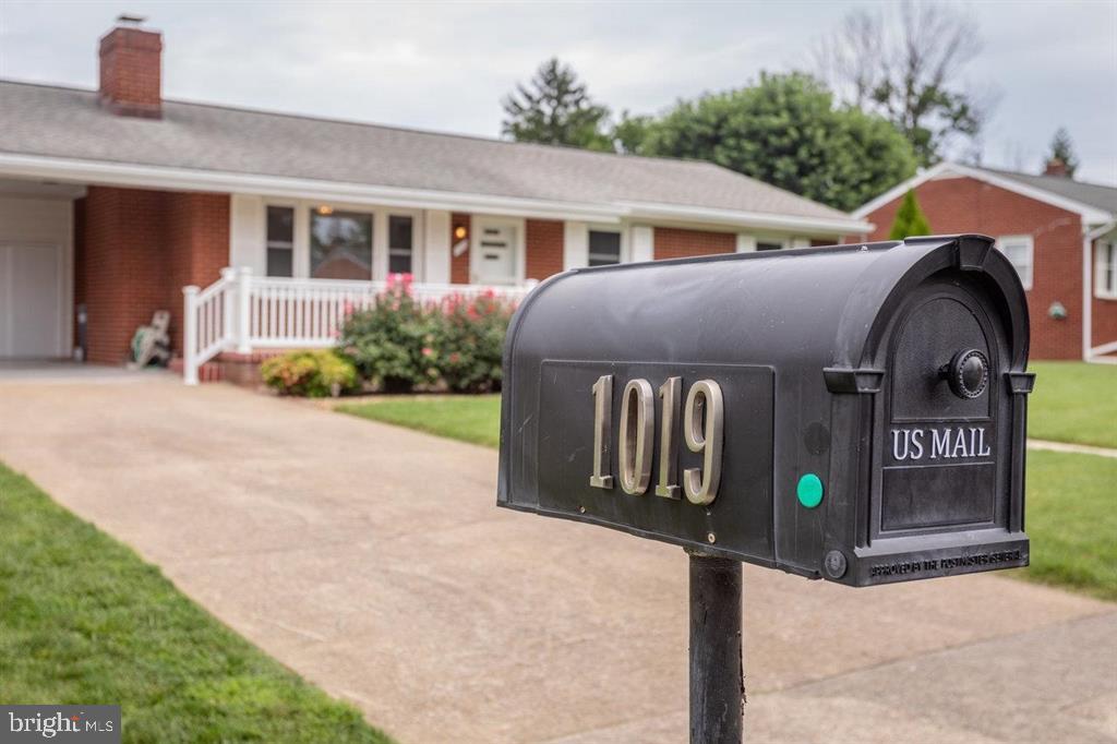 1019 ROCKINGHAM DR, HARRISONBURG, Virginia 22802, 3 Bedrooms Bedrooms, ,1 BathroomBathrooms,Residential,For sale,1019 ROCKINGHAM DR,VAHC2000458 MLS # VAHC2000458