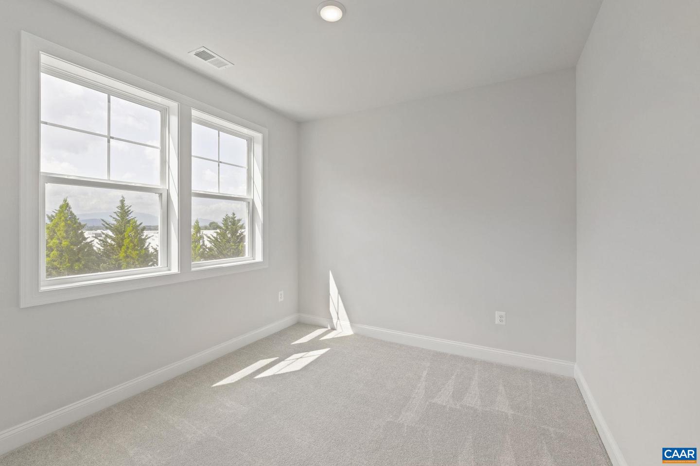 73A SUNBIRD LN, WAYNESBORO, Virginia 22980, 5 Bedrooms Bedrooms, ,3 BathroomsBathrooms,Residential,For sale,73A SUNBIRD LN,667672 MLS # 667672