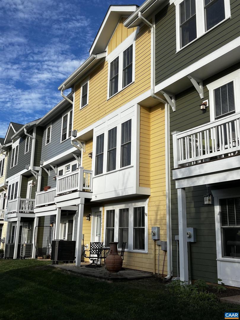 1727 PAINTED SKY TER, CHARLOTTESVILLE, Virginia 22901, 3 Bedrooms Bedrooms, ,3 BathroomsBathrooms,Residential,For sale,1727 PAINTED SKY TER,667674 MLS # 667674