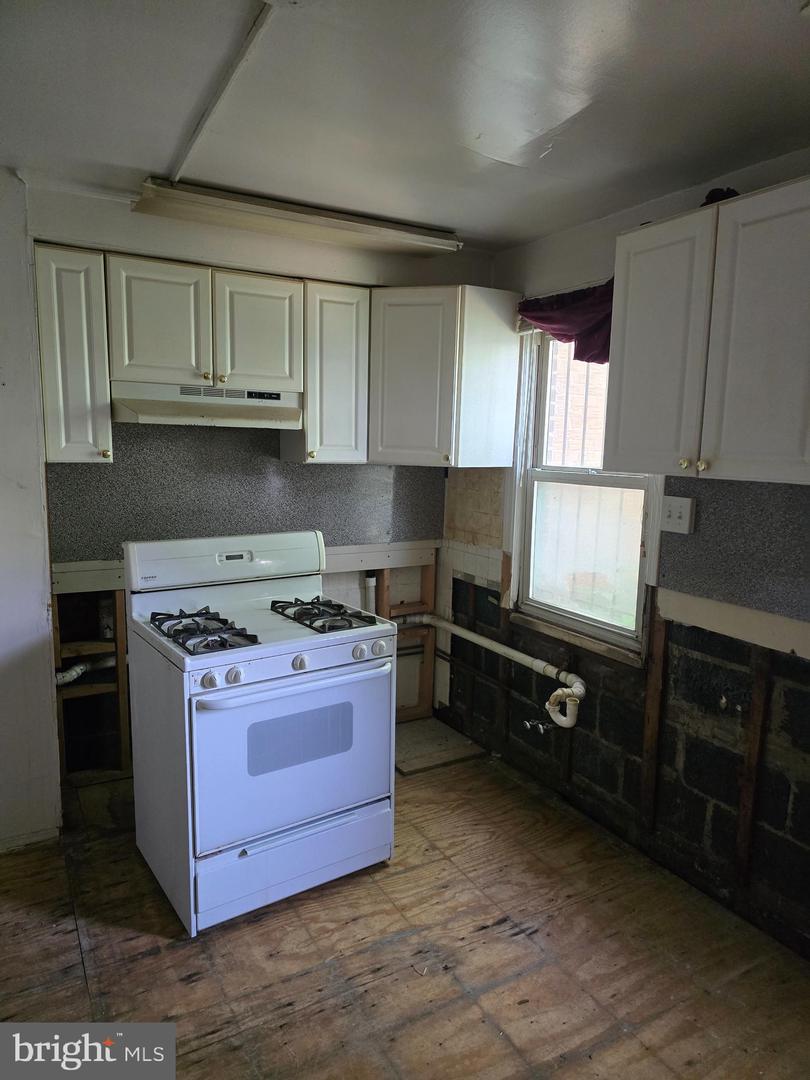 812 DIVISION AVE NE, WASHINGTON, District Of Columbia 20019, 2 Bedrooms Bedrooms, ,1 BathroomBathrooms,Residential,For sale,812 DIVISION AVE NE,DCDC2214452 MLS # DCDC2214452