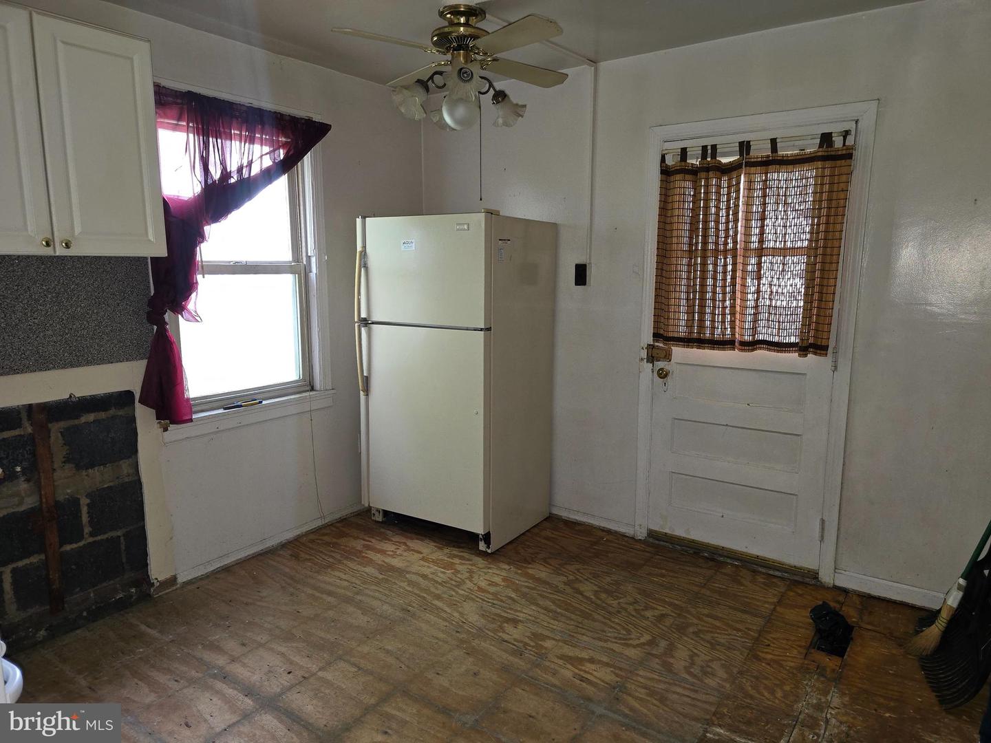 812 DIVISION AVE NE, WASHINGTON, District Of Columbia 20019, 2 Bedrooms Bedrooms, ,1 BathroomBathrooms,Residential,For sale,812 DIVISION AVE NE,DCDC2214452 MLS # DCDC2214452