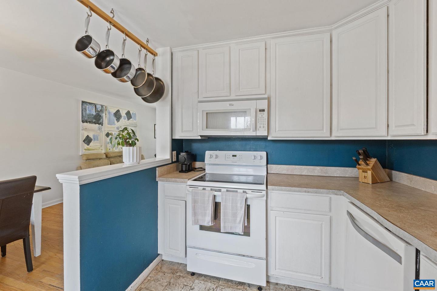 219 HARTMANS MILL RD, CHARLOTTESVILLE, Virginia 22903, 4 Bedrooms Bedrooms, ,2 BathroomsBathrooms,Residential,For sale,219 HARTMANS MILL RD,667653 MLS # 667653