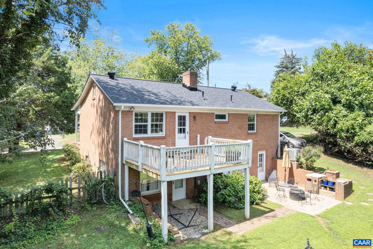 219 HARTMANS MILL RD, CHARLOTTESVILLE, Virginia 22903, 4 Bedrooms Bedrooms, ,2 BathroomsBathrooms,Residential,For sale,219 HARTMANS MILL RD,667653 MLS # 667653