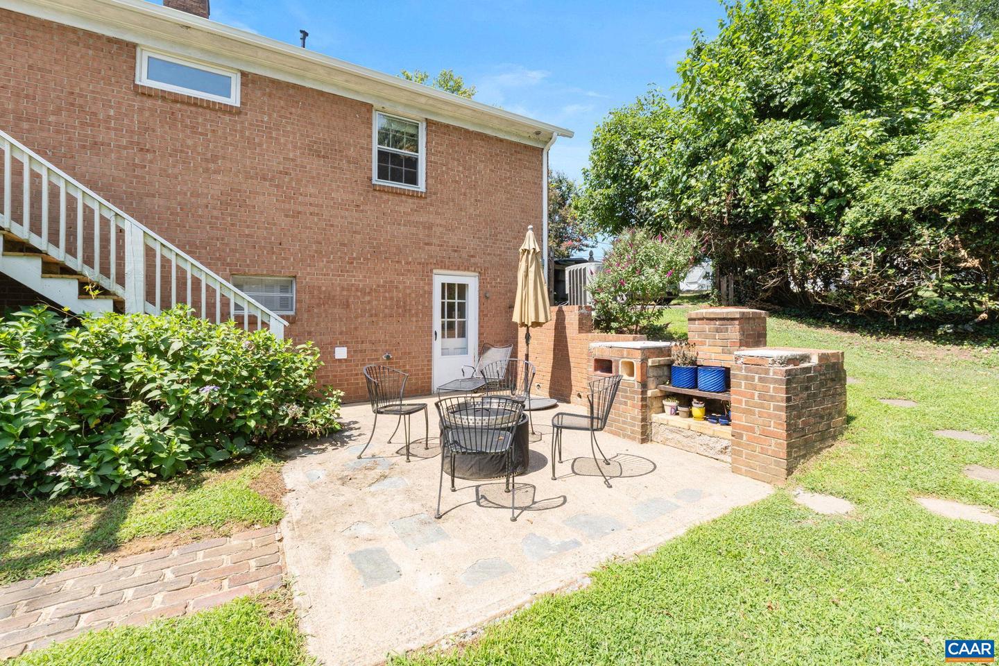 219 HARTMANS MILL RD, CHARLOTTESVILLE, Virginia 22903, 4 Bedrooms Bedrooms, ,2 BathroomsBathrooms,Residential,For sale,219 HARTMANS MILL RD,667653 MLS # 667653