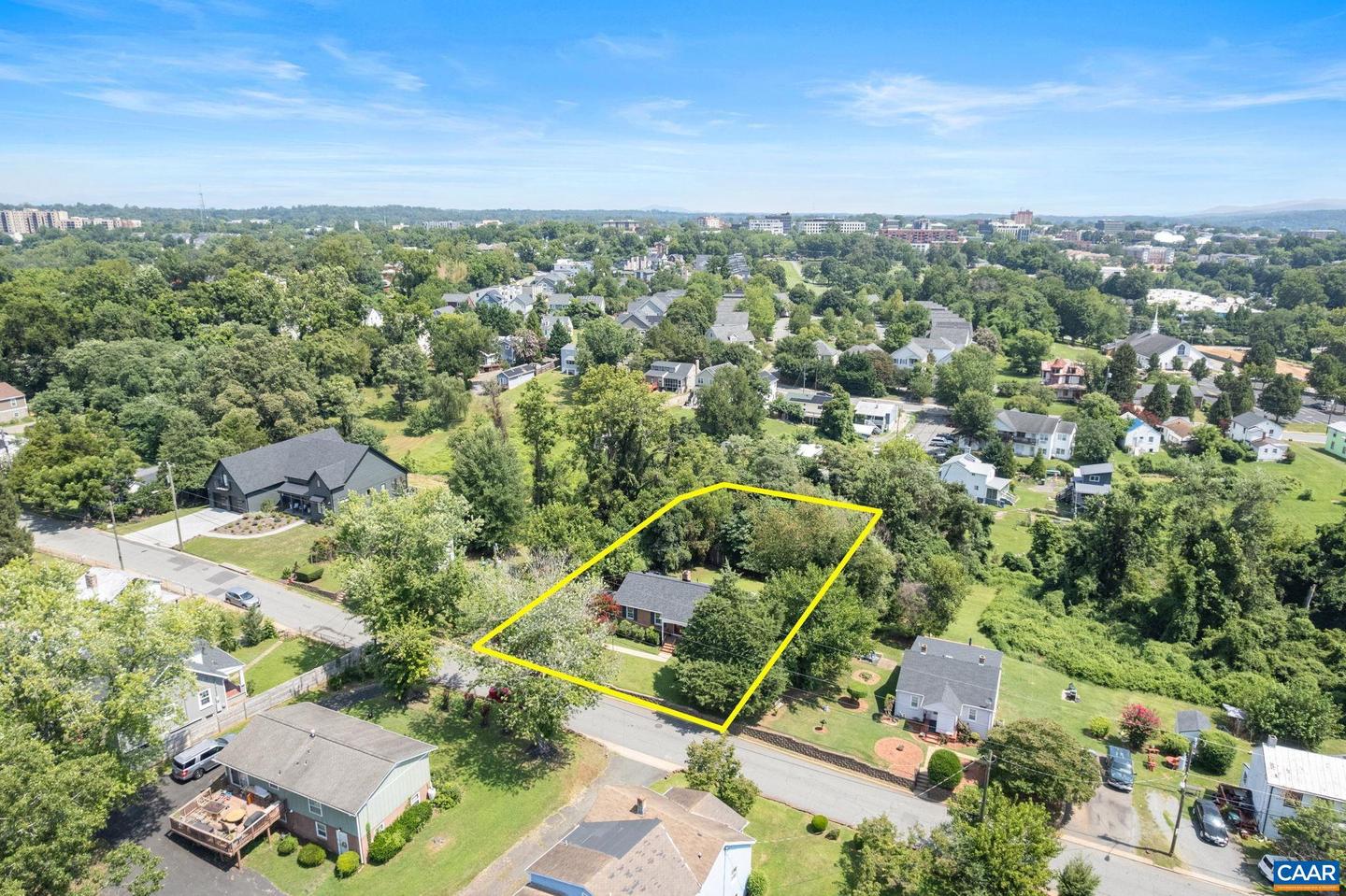 219 HARTMANS MILL RD, CHARLOTTESVILLE, Virginia 22903, 4 Bedrooms Bedrooms, ,2 BathroomsBathrooms,Residential,For sale,219 HARTMANS MILL RD,667653 MLS # 667653
