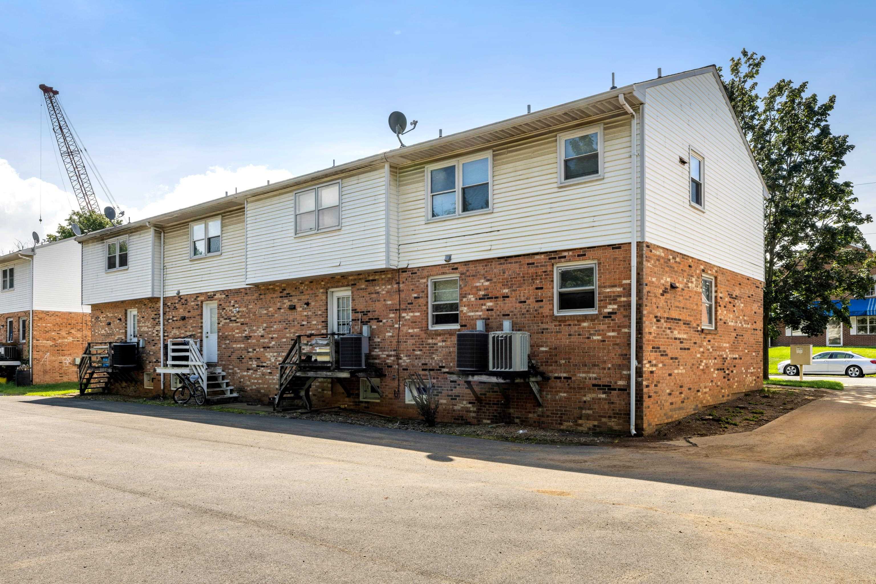 95 DUTCH MILL CT, HARRISONBURG, Virginia 22801, ,Residential,95 DUTCH MILL CT,667688 MLS # 667688