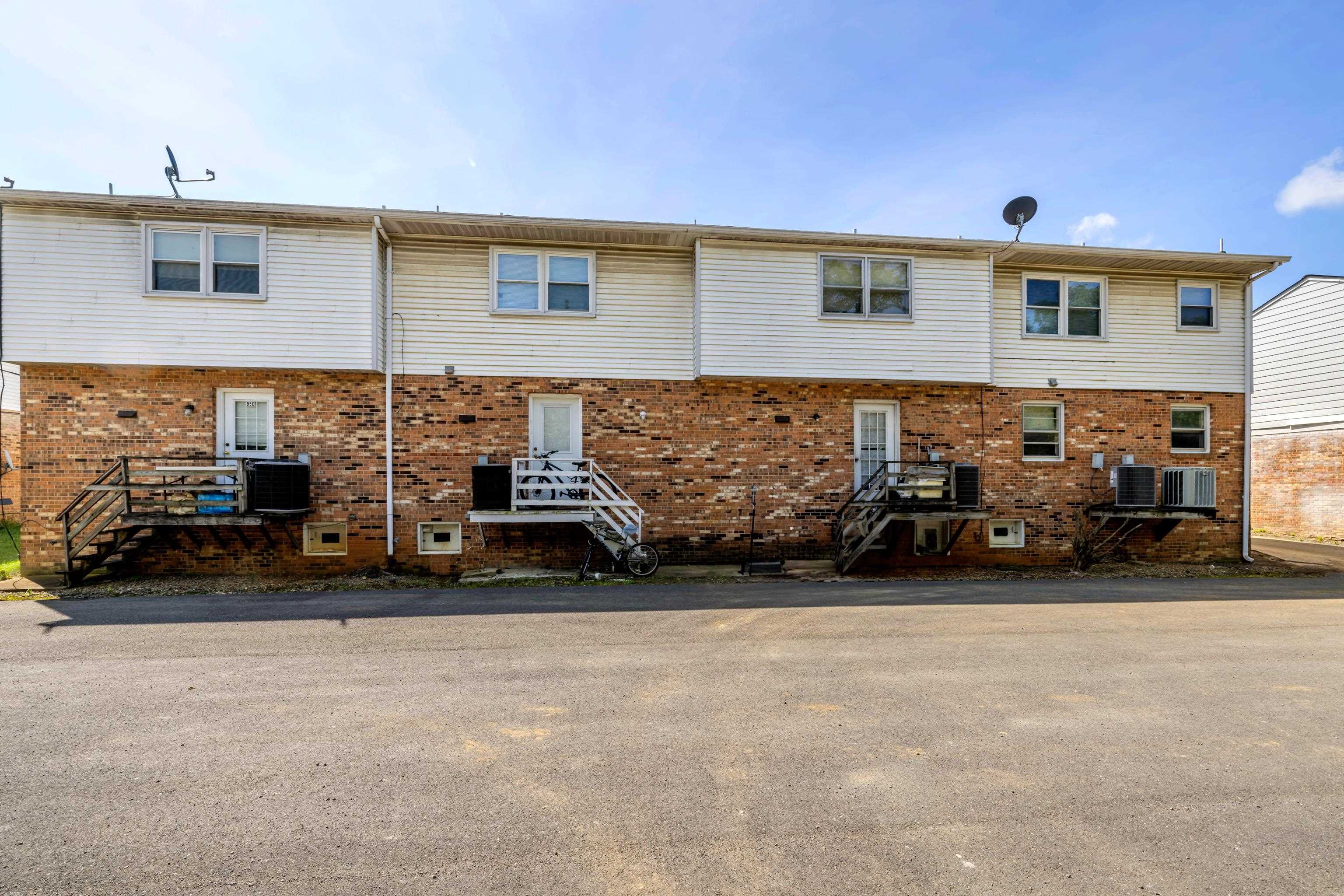 95 DUTCH MILL CT, HARRISONBURG, Virginia 22801, ,Residential,95 DUTCH MILL CT,667688 MLS # 667688