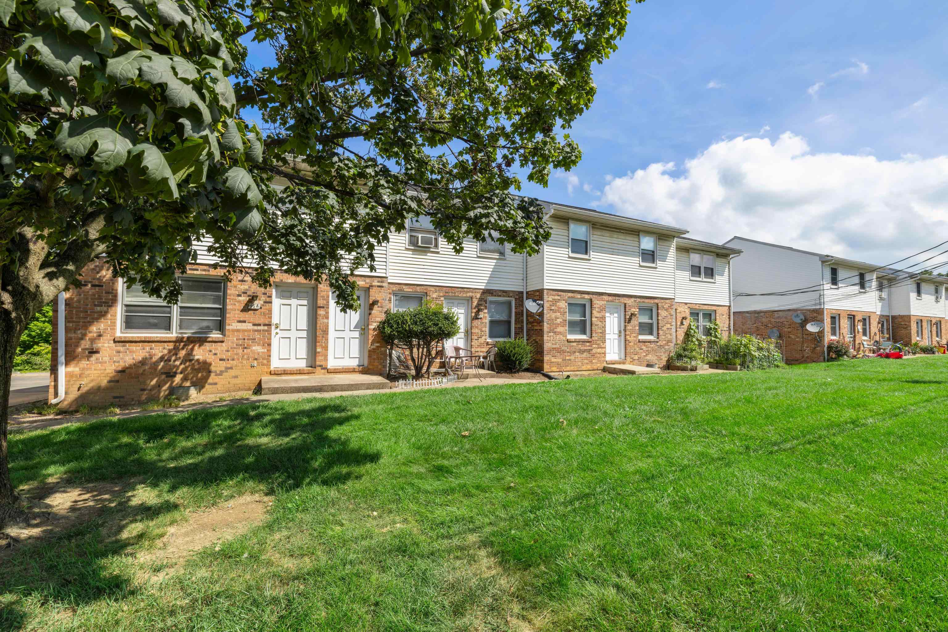 95 DUTCH MILL CT, HARRISONBURG, Virginia 22801, ,Residential,95 DUTCH MILL CT,667688 MLS # 667688