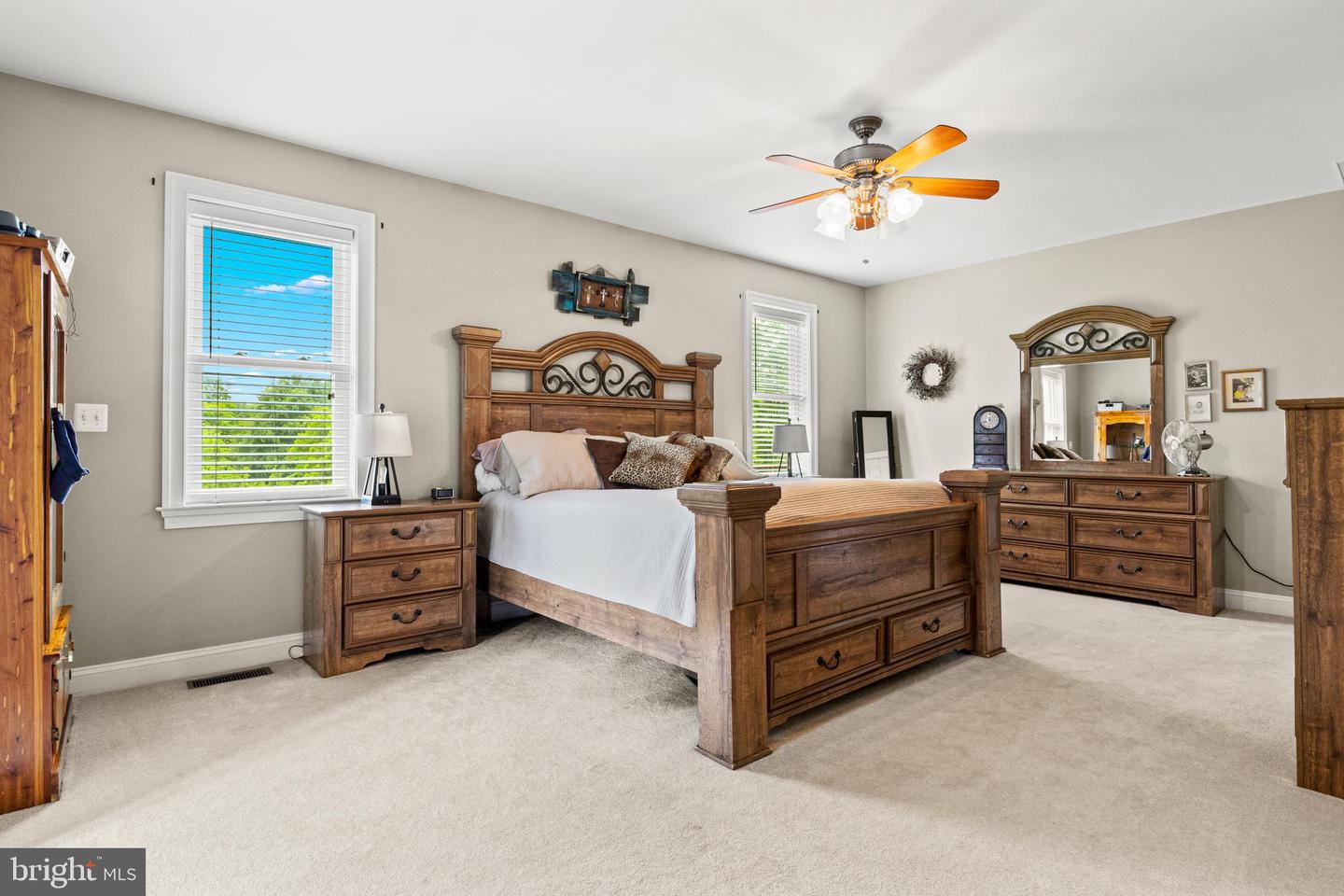 7312 OAK LN, MARSHALL, Virginia 20115, 4 Bedrooms Bedrooms, ,3 BathroomsBathrooms,Farm,For sale,7312 OAK LN,VAFQ2016554 MLS # VAFQ2016554