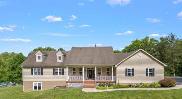 7312 OAK LN, MARSHALL, Virginia 20115, 4 Bedrooms Bedrooms, ,3 BathroomsBathrooms,Farm,For sale,7312 OAK LN,VAFQ2016554 MLS # VAFQ2016554