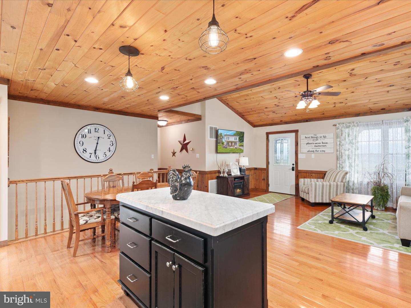 254 CARTE LN, MOUNT JACKSON, Virginia 22842, 2 Bedrooms Bedrooms, ,2 BathroomsBathrooms,Farm,For sale,254 CARTE LN,VASH2012110 MLS # VASH2012110