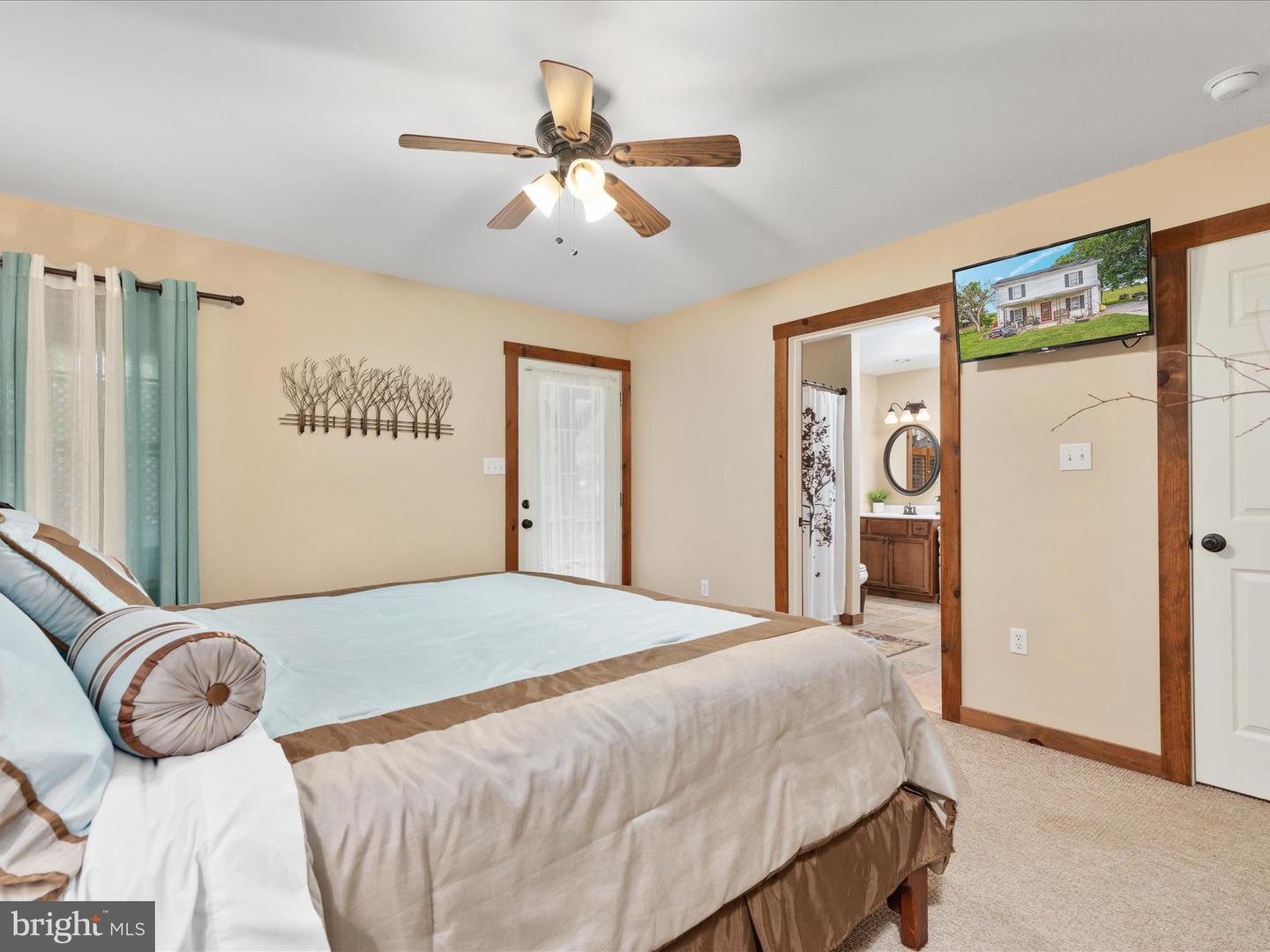 254 CARTE LN, MOUNT JACKSON, Virginia 22842, 2 Bedrooms Bedrooms, ,2 BathroomsBathrooms,Farm,For sale,254 CARTE LN,VASH2012110 MLS # VASH2012110