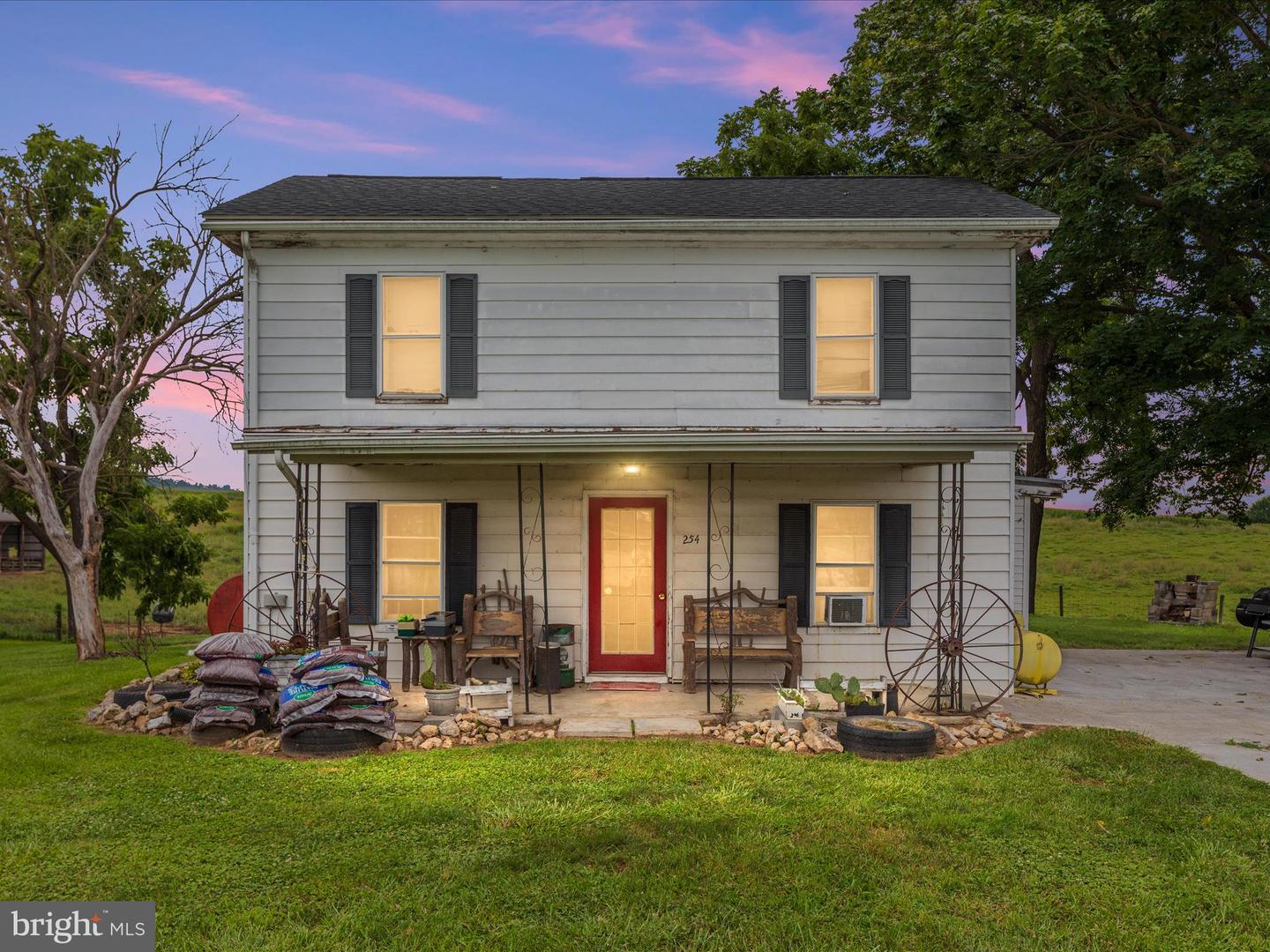 254 CARTE LN, MOUNT JACKSON, Virginia 22842, 2 Bedrooms Bedrooms, ,2 BathroomsBathrooms,Farm,For sale,254 CARTE LN,VASH2012110 MLS # VASH2012110