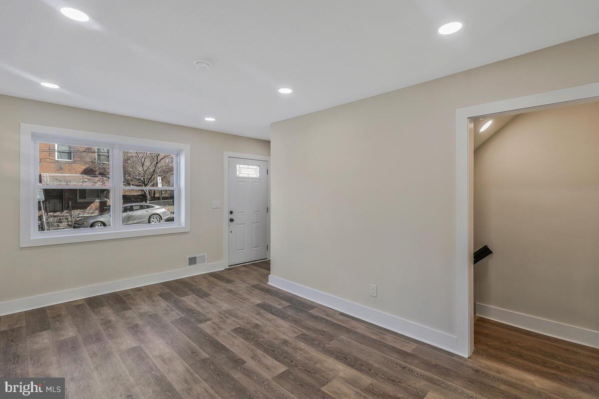 1319 DEXTER TER SE, WASHINGTON, District Of Columbia 20020, 3 Bedrooms Bedrooms, ,1 BathroomBathrooms,Residential,For sale,1319 DEXTER TER SE,DCDC2152576 MLS # DCDC2152576