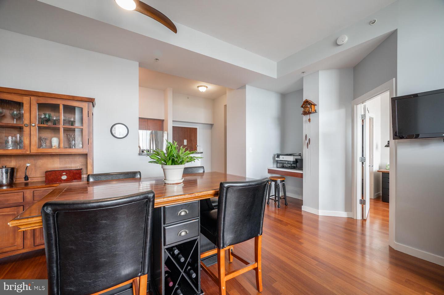 1000 NEW JERSEY AVE SE #PH15, WASHINGTON, District Of Columbia 20003, 2 Bedrooms Bedrooms, ,2 BathroomsBathrooms,Residential,For sale,1000 NEW JERSEY AVE SE #PH15,DCDC2186124 MLS # DCDC2186124