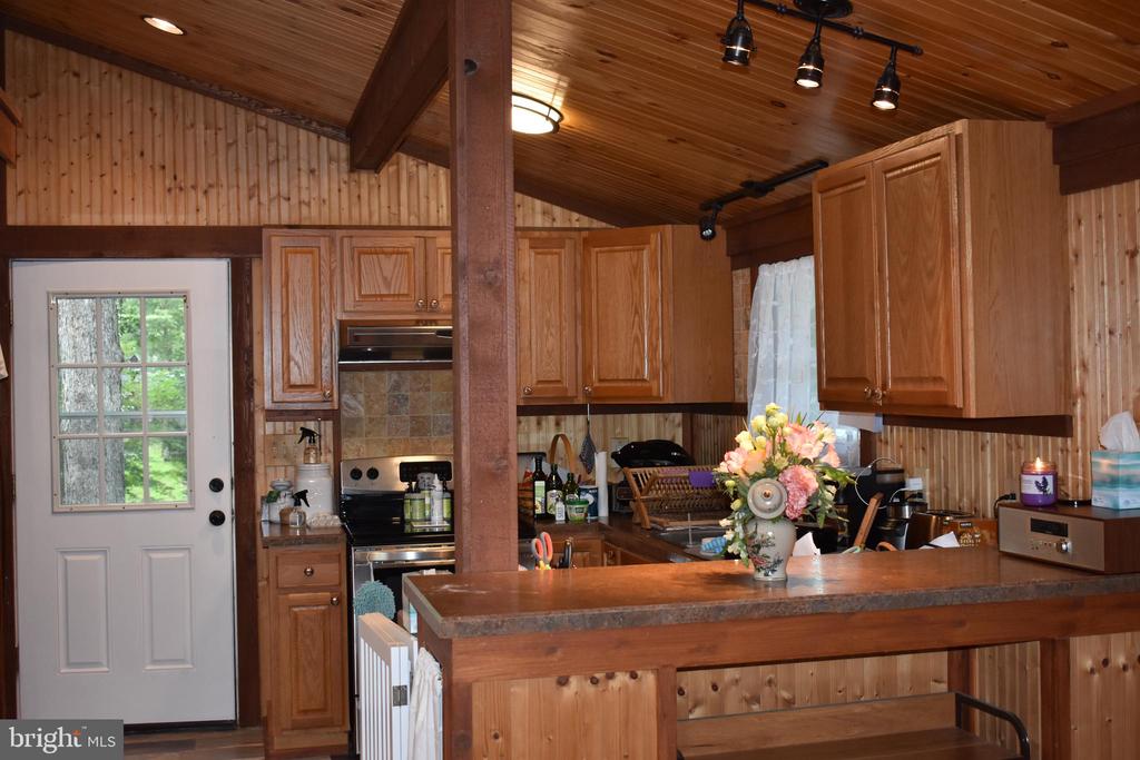 4239 LAKEVIEW PKWY, LOCUST GROVE, Virginia 22508, 2 Bedrooms Bedrooms, ,1 BathroomBathrooms,Residential,NONE AVAILABLE,4239 LAKEVIEW PKWY,VAOR2010112 MLS # VAOR2010112