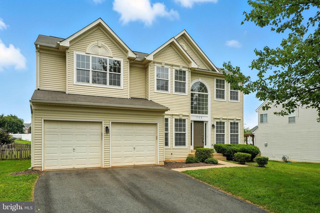 705 HOLLY LEAF, CULPEPER, Virginia 22701, 5 Bedrooms Bedrooms, ,2 BathroomsBathrooms,Residential,705 HOLLY LEAF,VACU2011194 MLS # VACU2011194