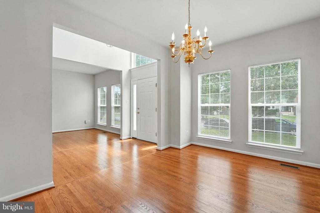 705 HOLLY LEAF, CULPEPER, Virginia 22701, 5 Bedrooms Bedrooms, ,2 BathroomsBathrooms,Residential,705 HOLLY LEAF,VACU2011194 MLS # VACU2011194