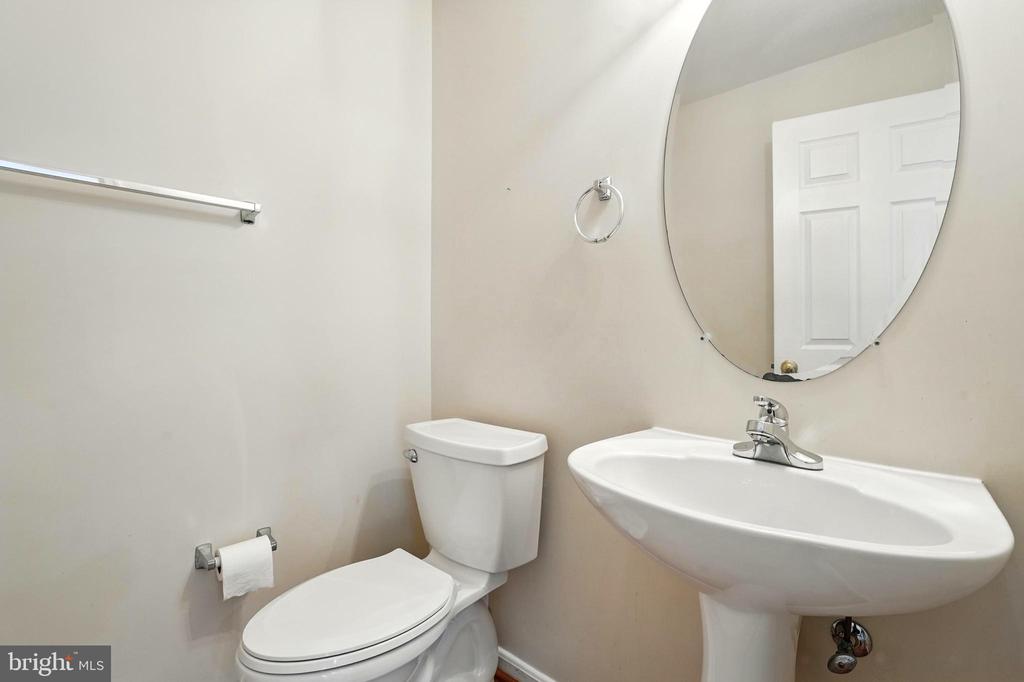 705 HOLLY LEAF, CULPEPER, Virginia 22701, 5 Bedrooms Bedrooms, ,2 BathroomsBathrooms,Residential,705 HOLLY LEAF,VACU2011194 MLS # VACU2011194