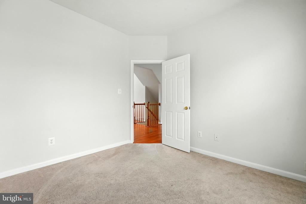 705 HOLLY LEAF, CULPEPER, Virginia 22701, 5 Bedrooms Bedrooms, ,2 BathroomsBathrooms,Residential,705 HOLLY LEAF,VACU2011194 MLS # VACU2011194